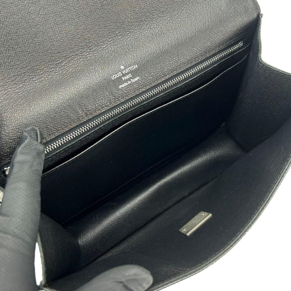 Louis Vuitton Clutch