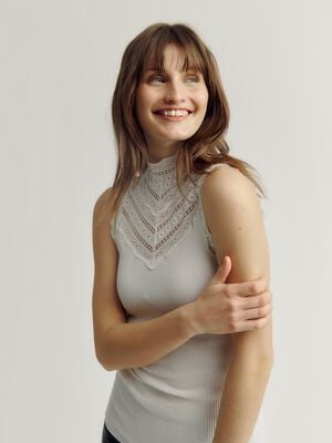 RWBenita Silk SL Turtleneck Lace Top