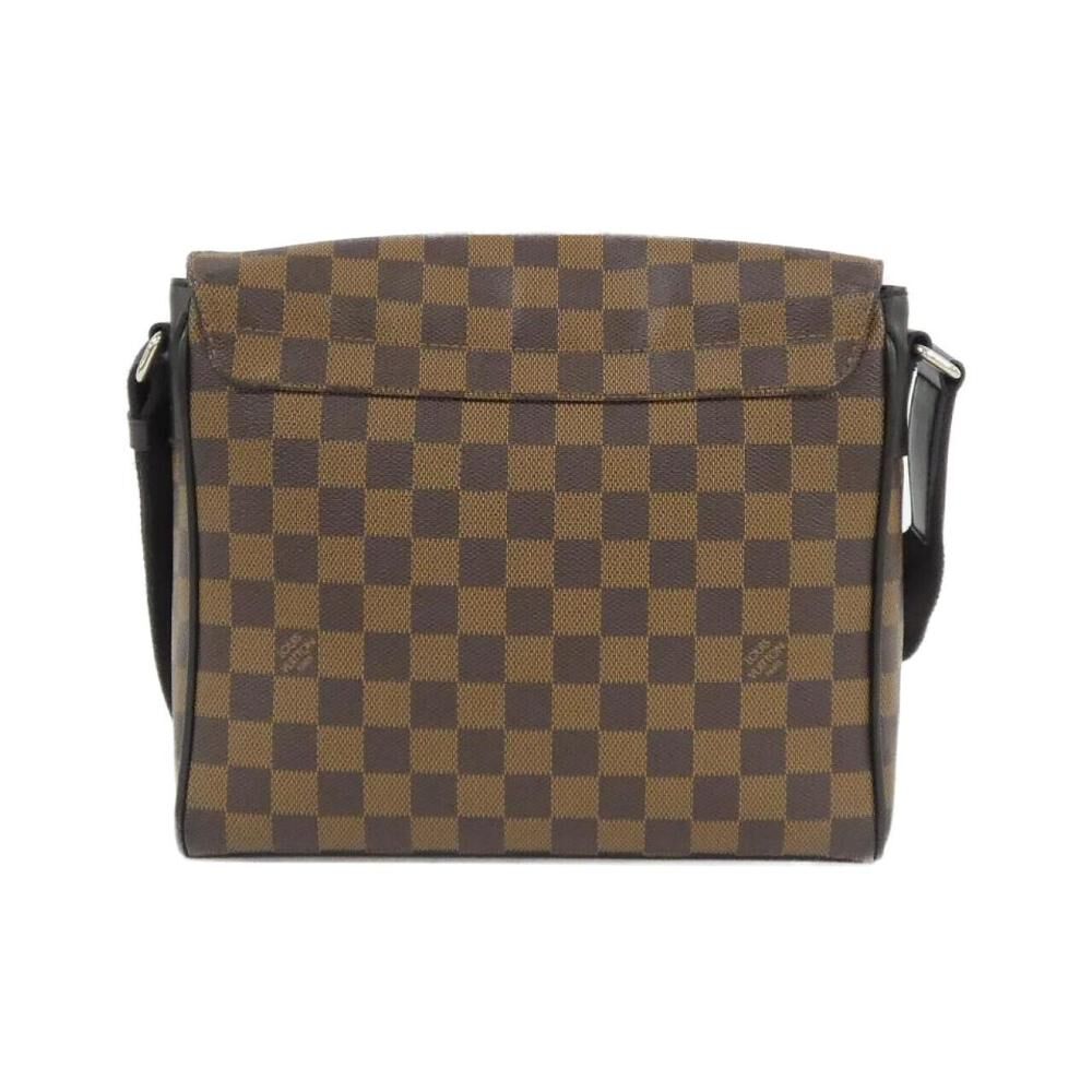 Louis Vuitton District