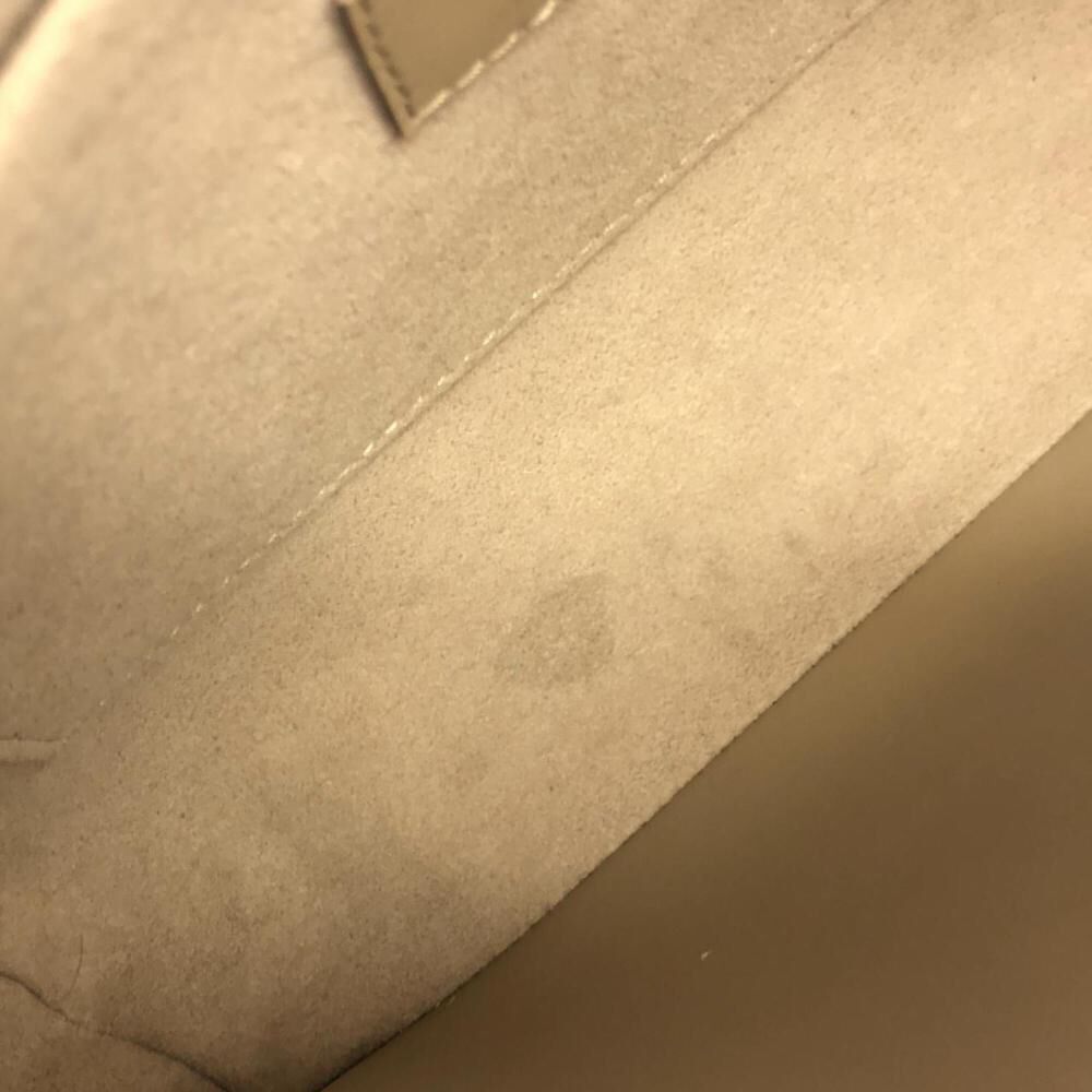 Louis Vuitton Montaigne