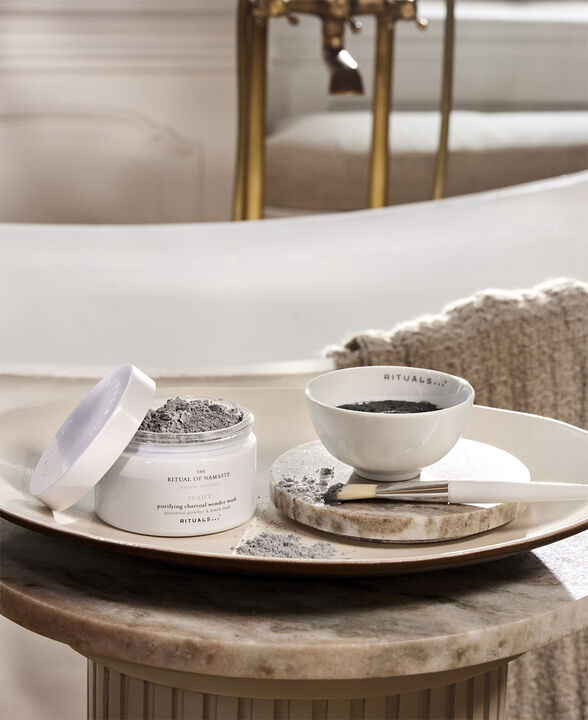 The Ritual of Namaste Purifying Charcoal Wonder Mask
