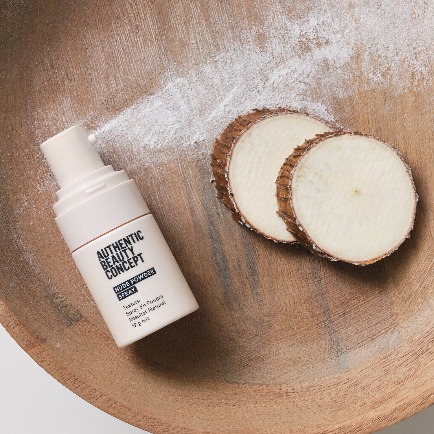 Nude Powder Spray - Fint volymgivande puder f&ouml;r mjukt h&aring;r