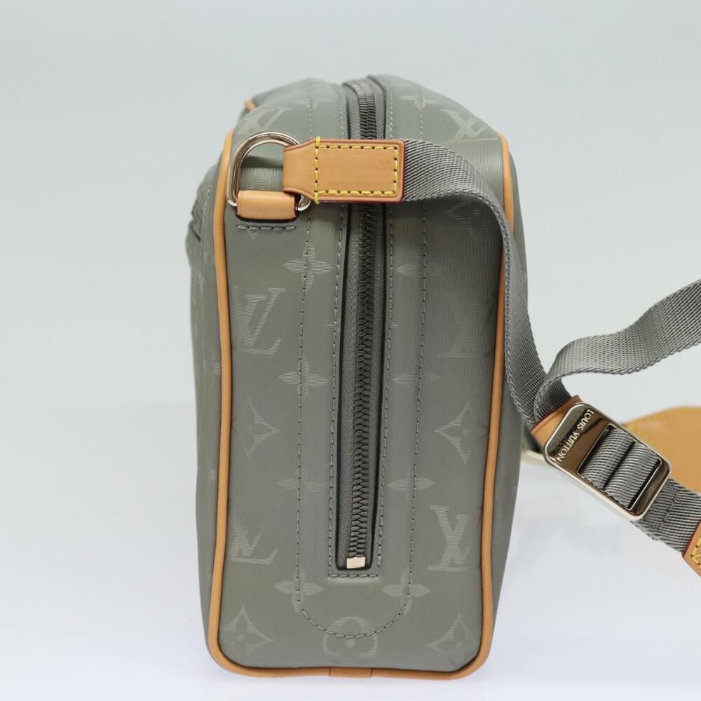 Louis Vuitton Shoulder Bags