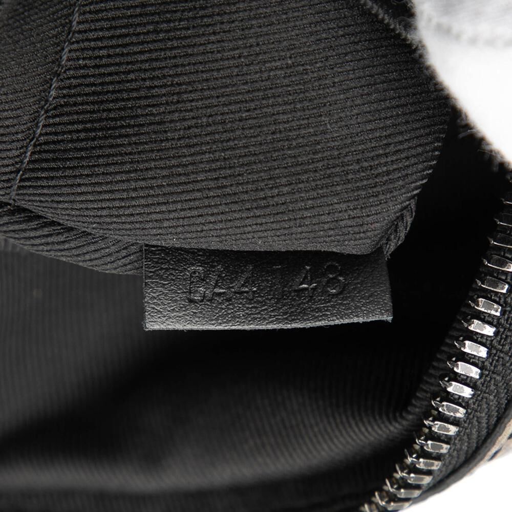 Louis Vuitton Messenger