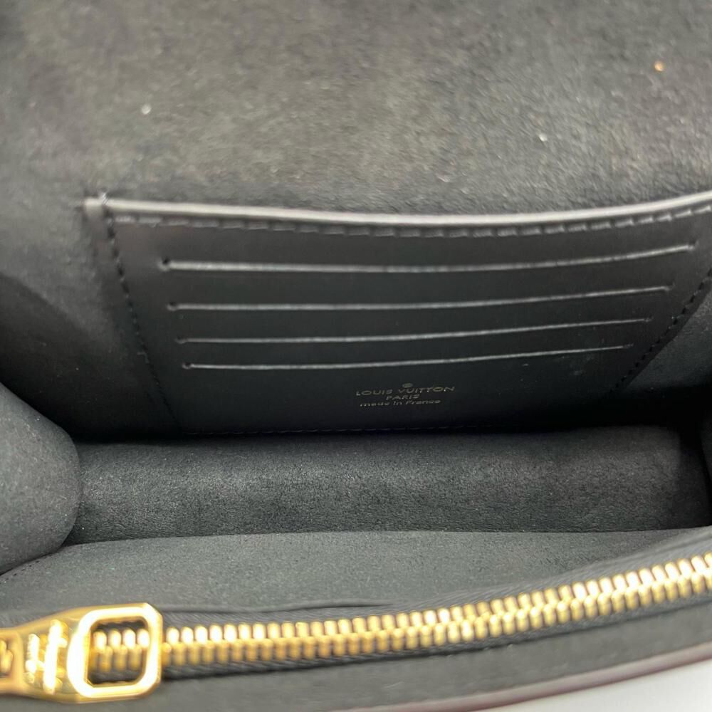 Louis Vuitton Dauphine