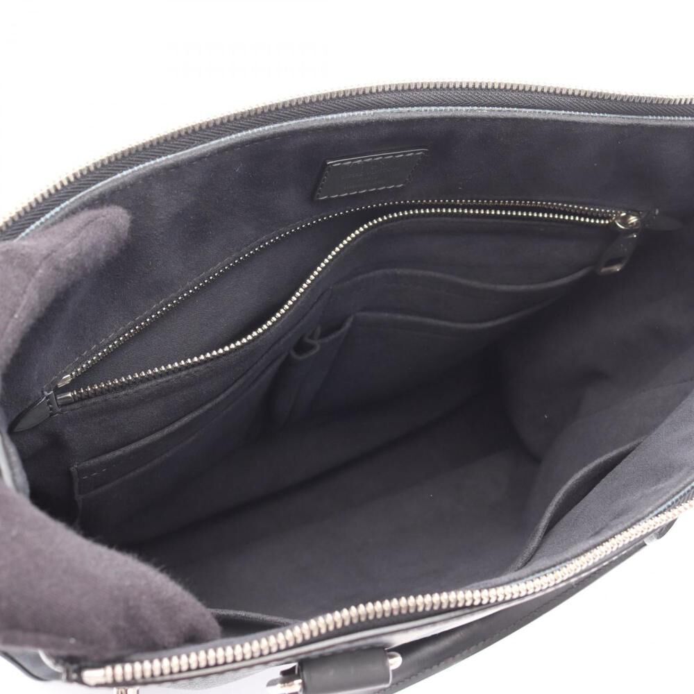 Louis Vuitton Greenwich