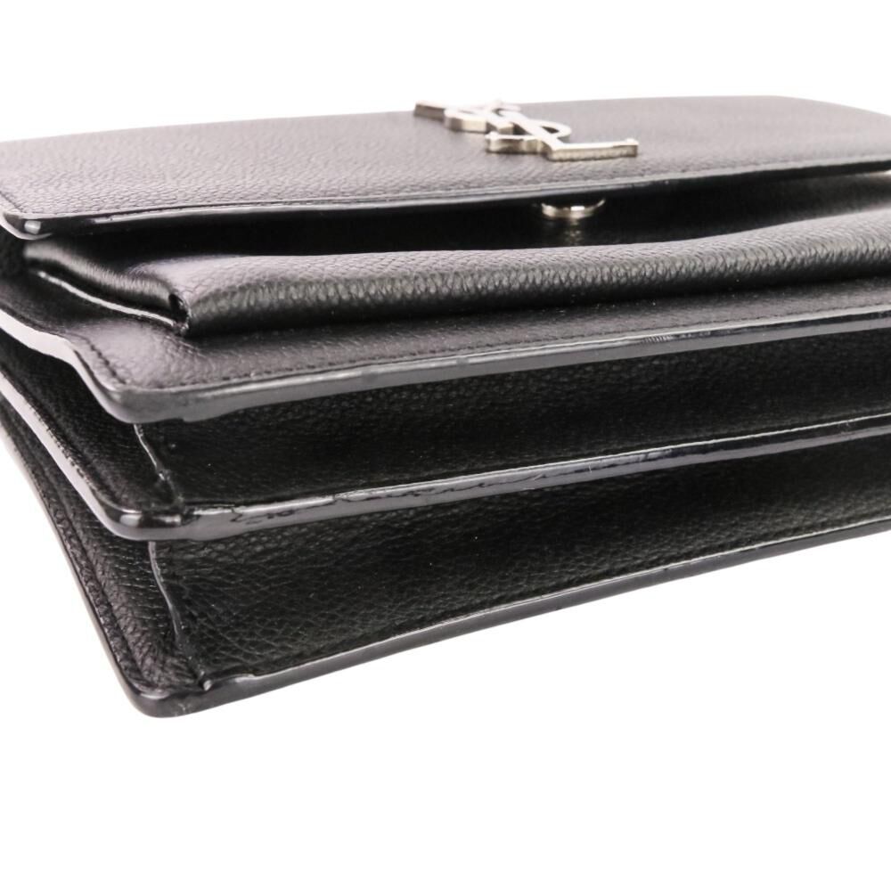 Yves Saint Laurent Shoulder Bag