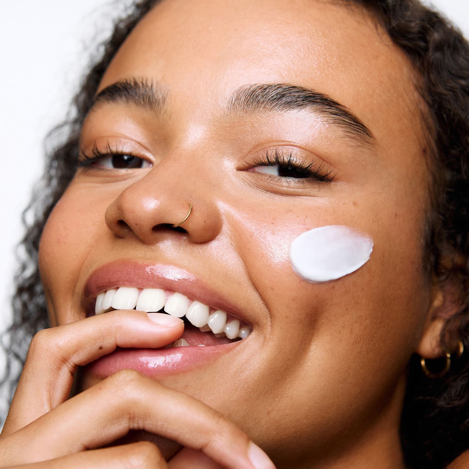 A.M. GLOW Butter Balm - V&aring;rdande och reparerande balsam f&ouml;r hudbarri&auml;r