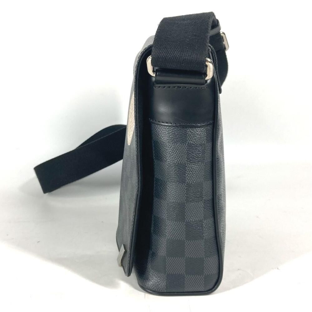 Louis Vuitton Messenger
