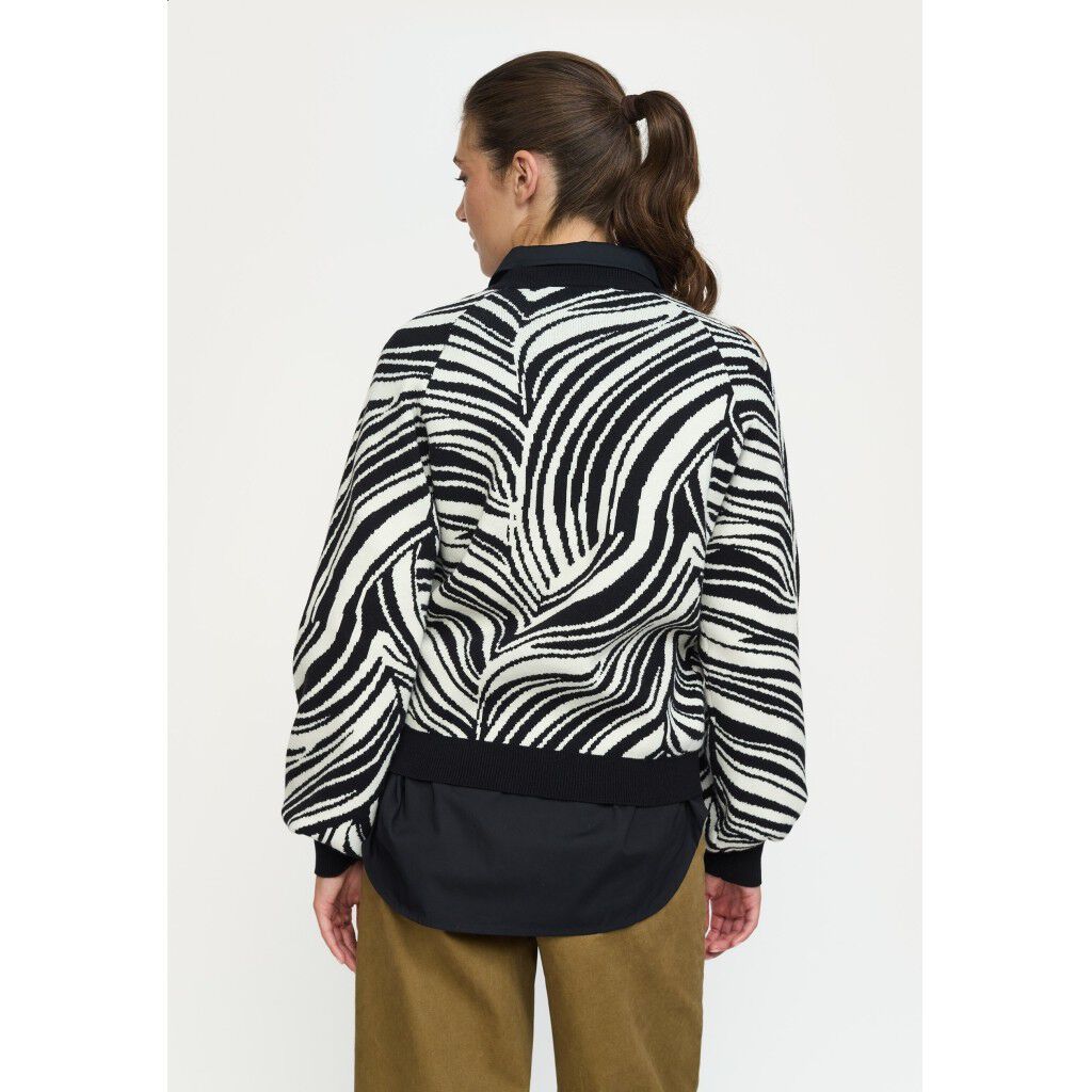 SRLynn Pattern Knit