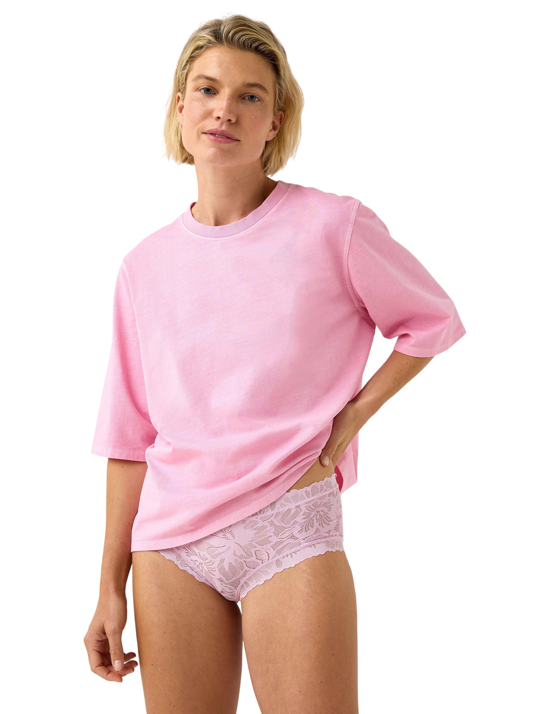 Briefs in a soft and comfy lace wit