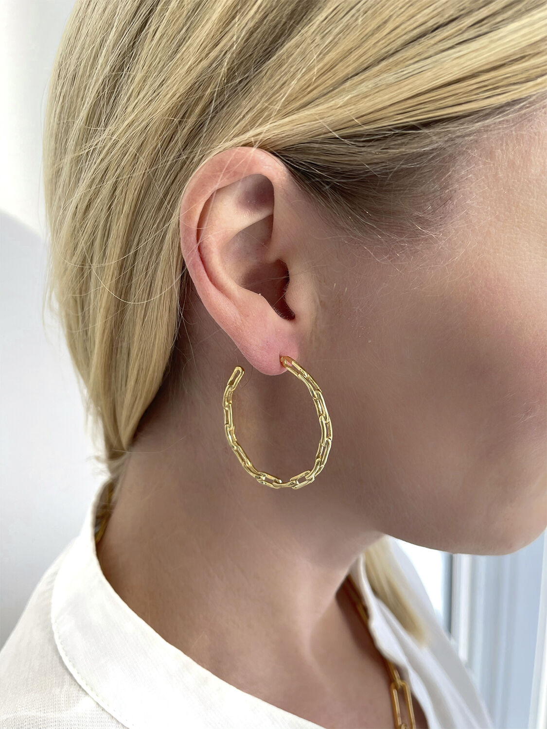 Mia Hoop Earring