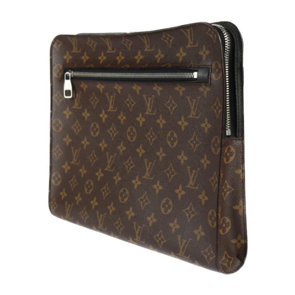 Louis Vuitton Clutch