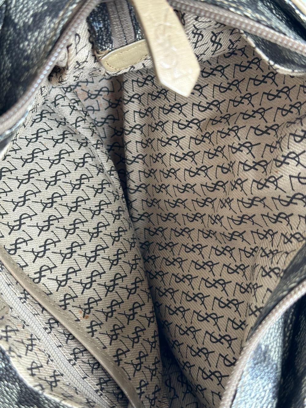 Yves Saint Laurent Shoulder Bag
