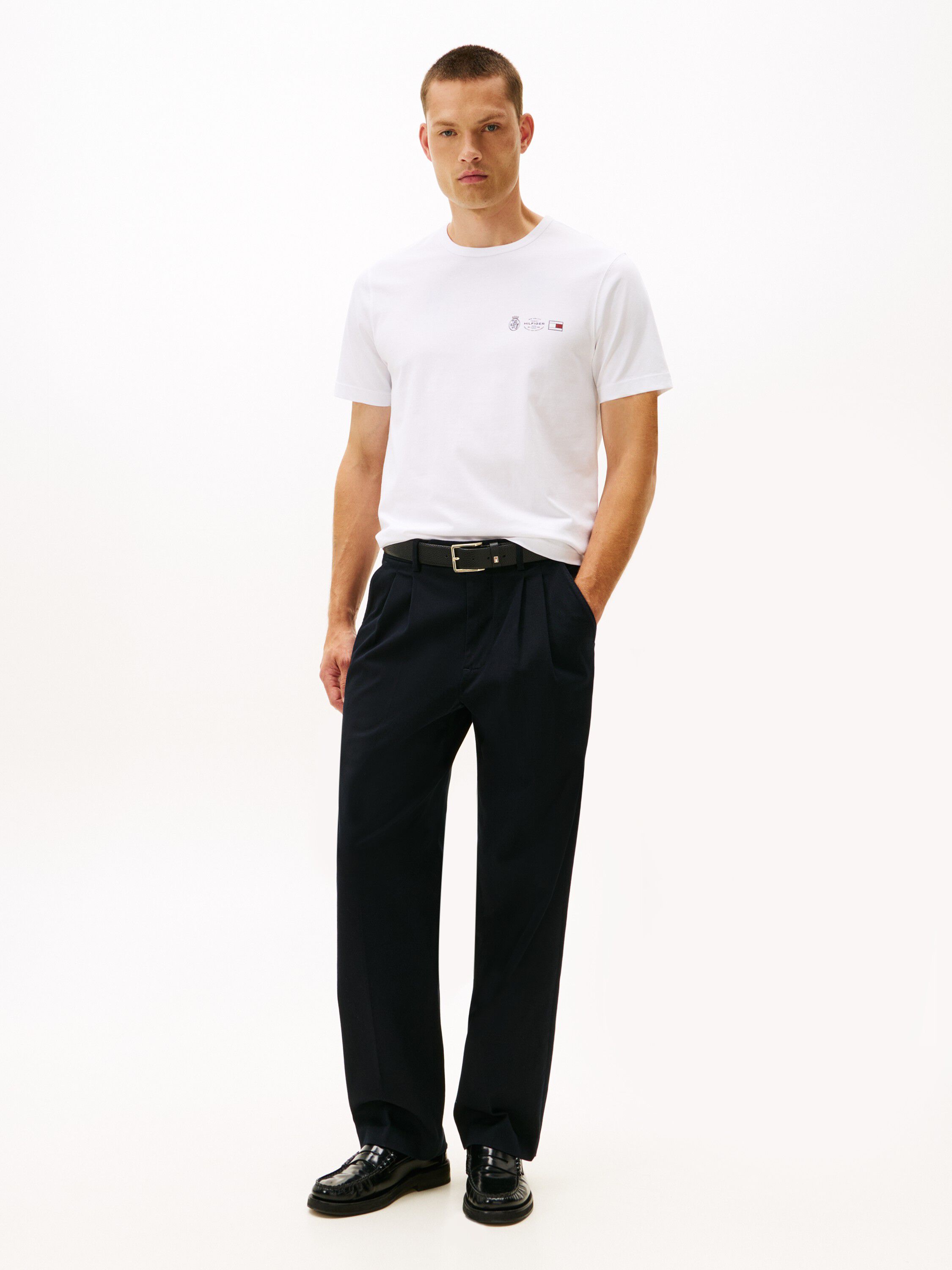 SMALL CREST OUTLINE TEE