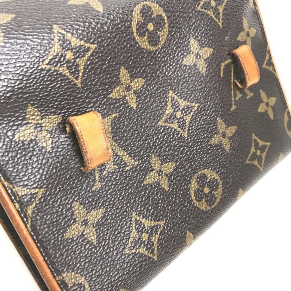 Louis Vuitton Pouch