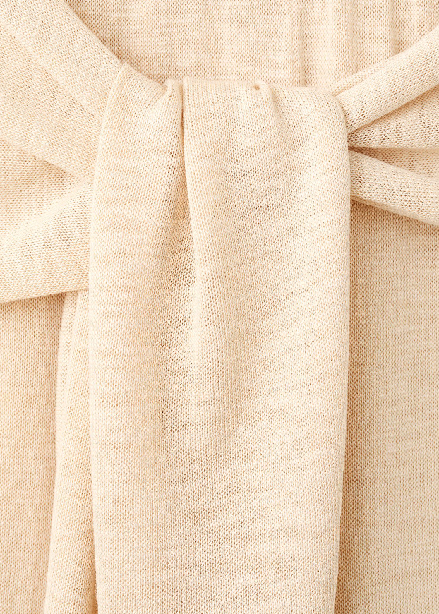 Fine knit trousers with knot detail