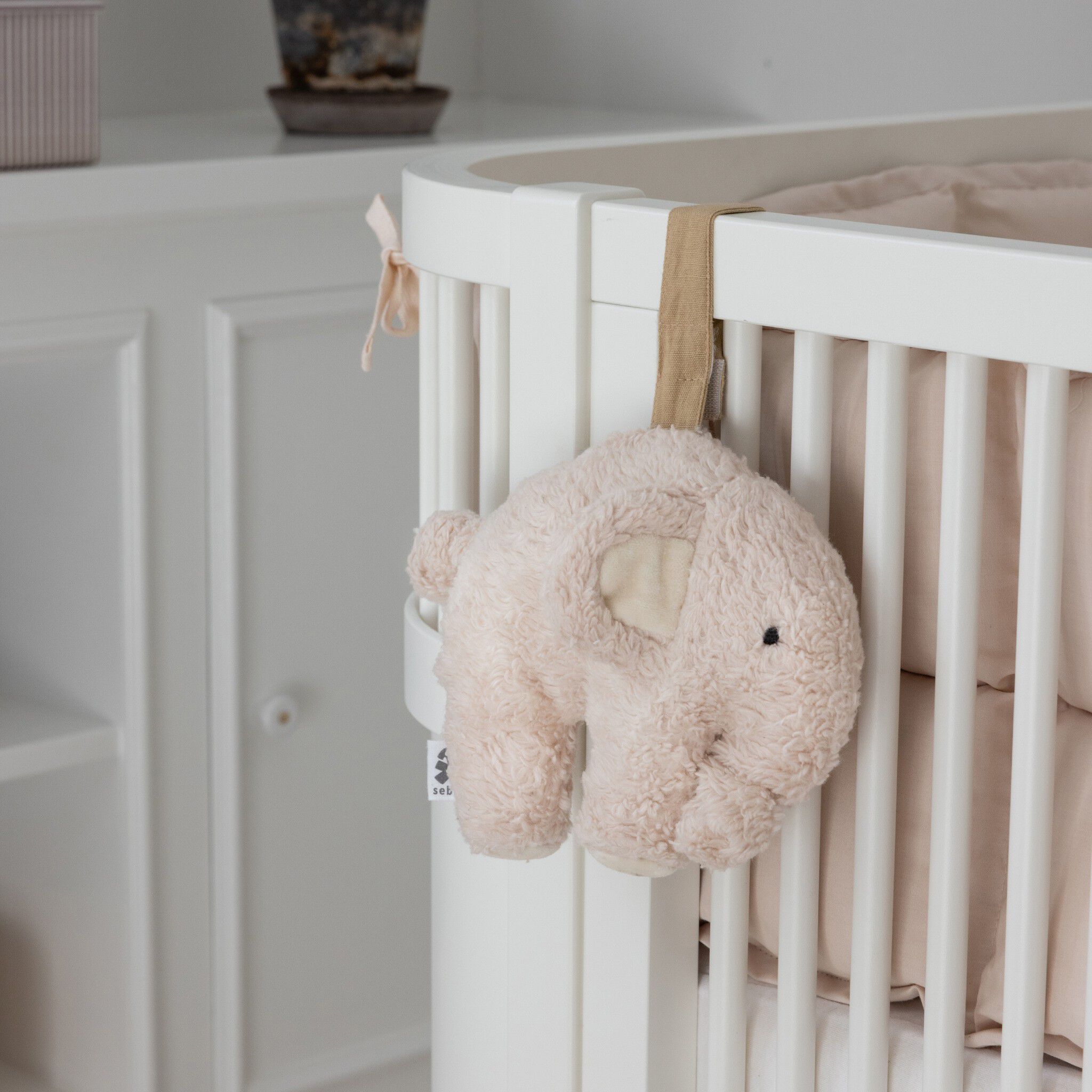 Musikuro, Fanto, birchbark rose