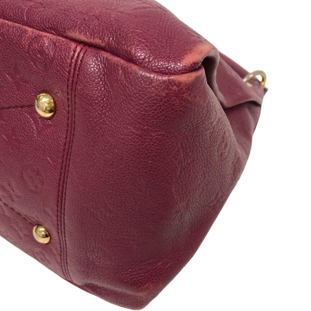 Louis Vuitton Capucines