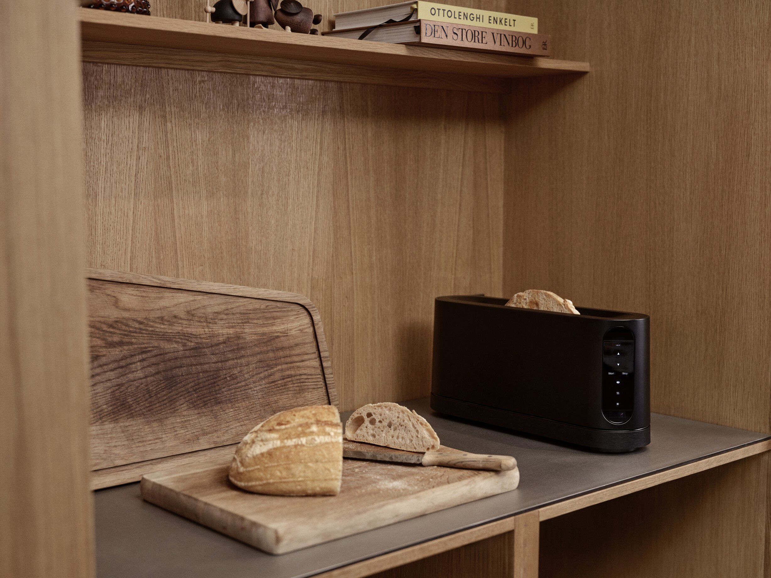 Br&ouml;dr&ouml;st Long Slot Black