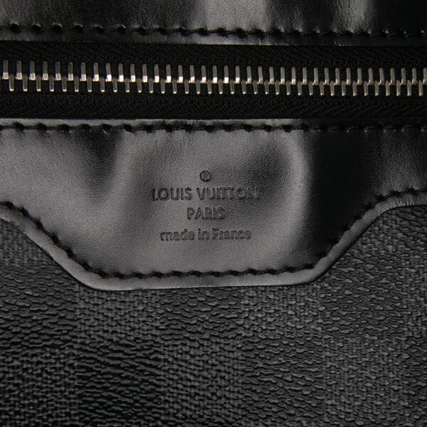 Louis Vuitton Messenger