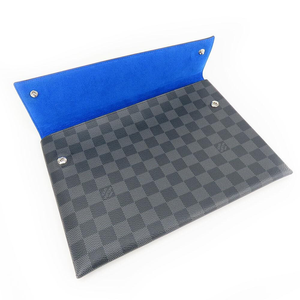 Louis Vuitton Clutch