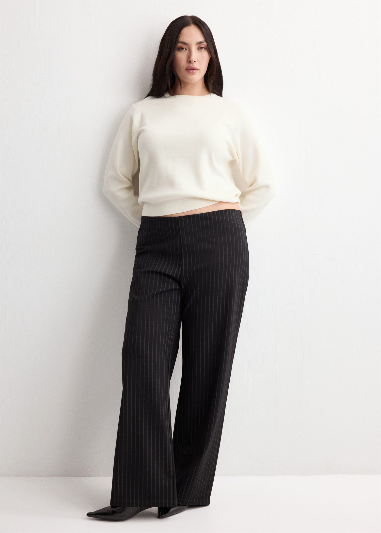 Buttoned cuffs sweater