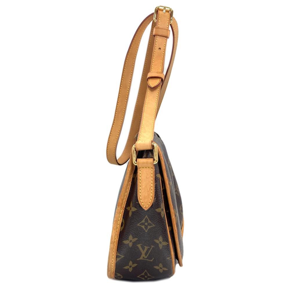 Louis Vuitton Menilmontant