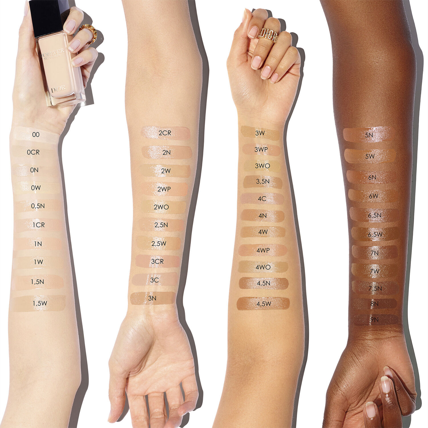 DIOR Forever Skin Glow 24h Hydrating Radiant Foundation
