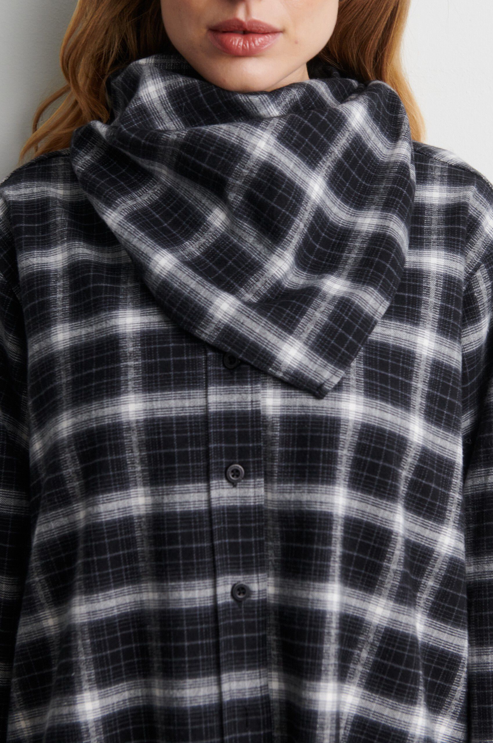 Genola Scarf