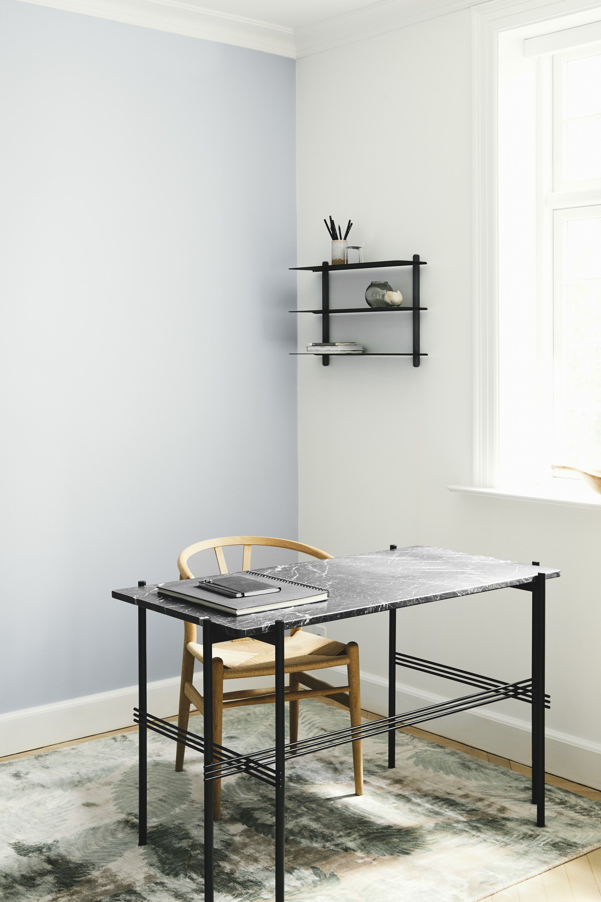 NIVO A Black Oak Black