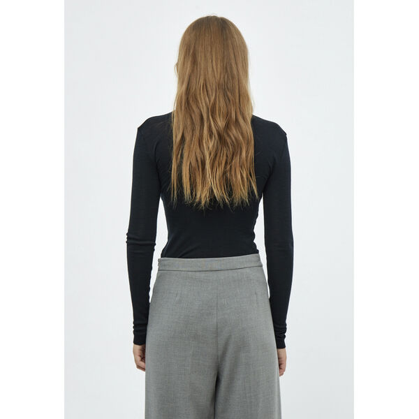 MSCally Roll Neck Long Sleeve Top