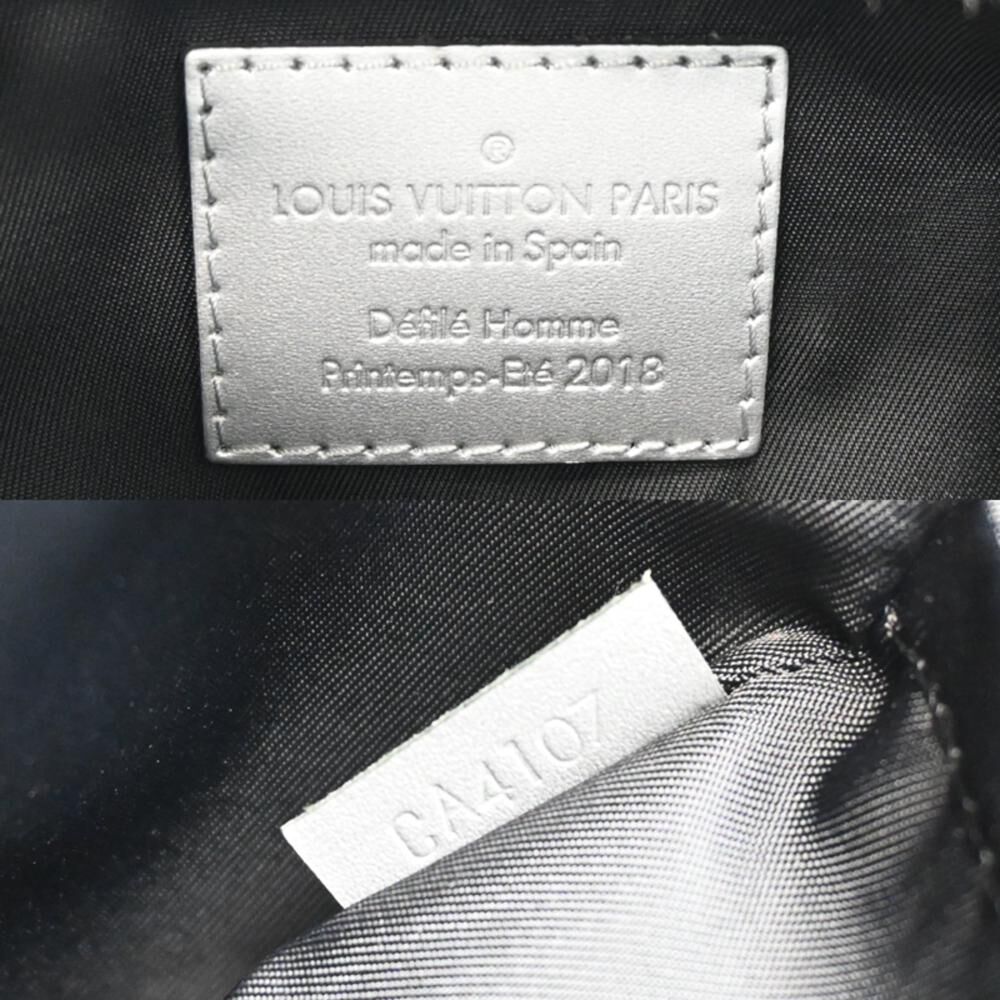 Louis Vuitton Shoulder Bags