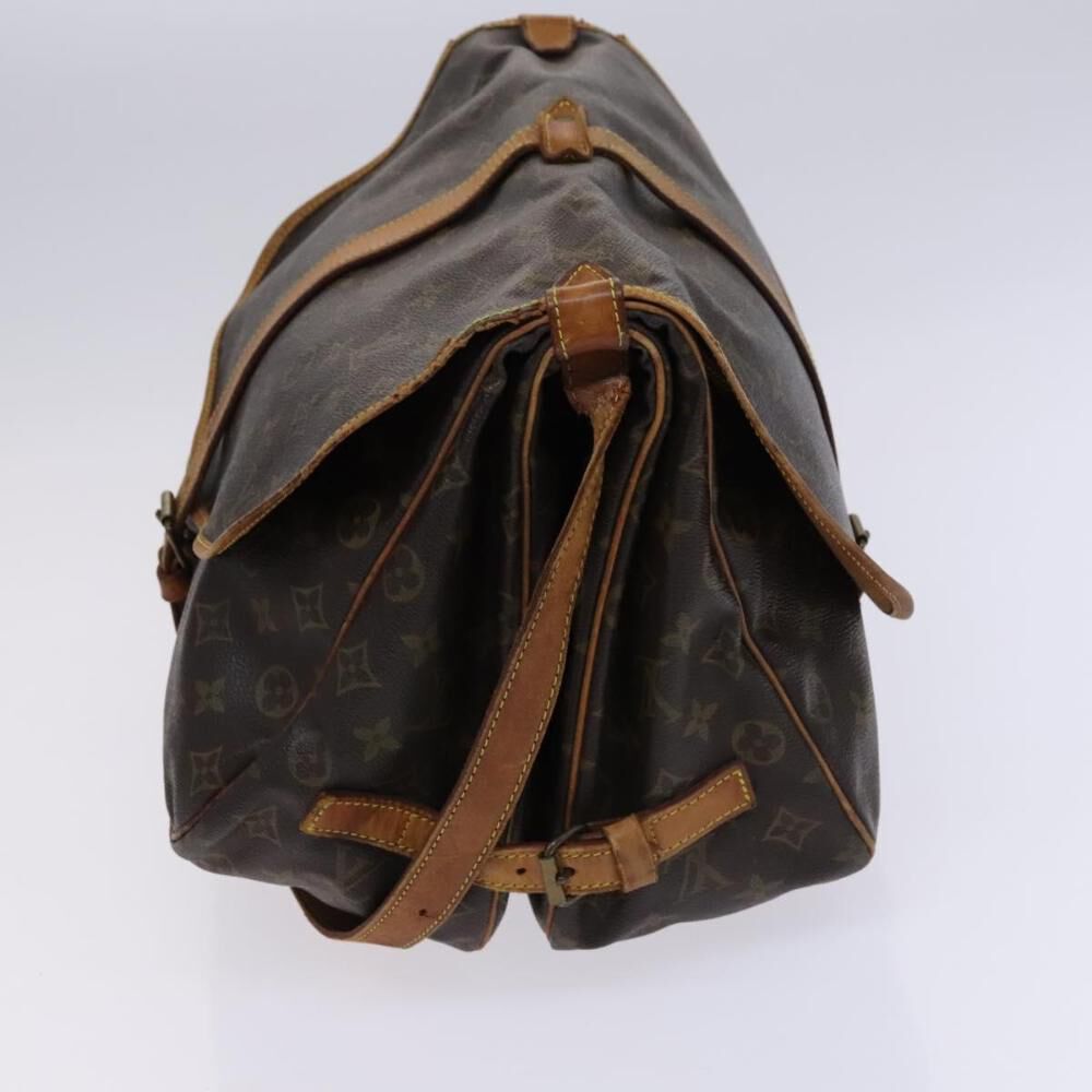 Louis Vuitton Saumur