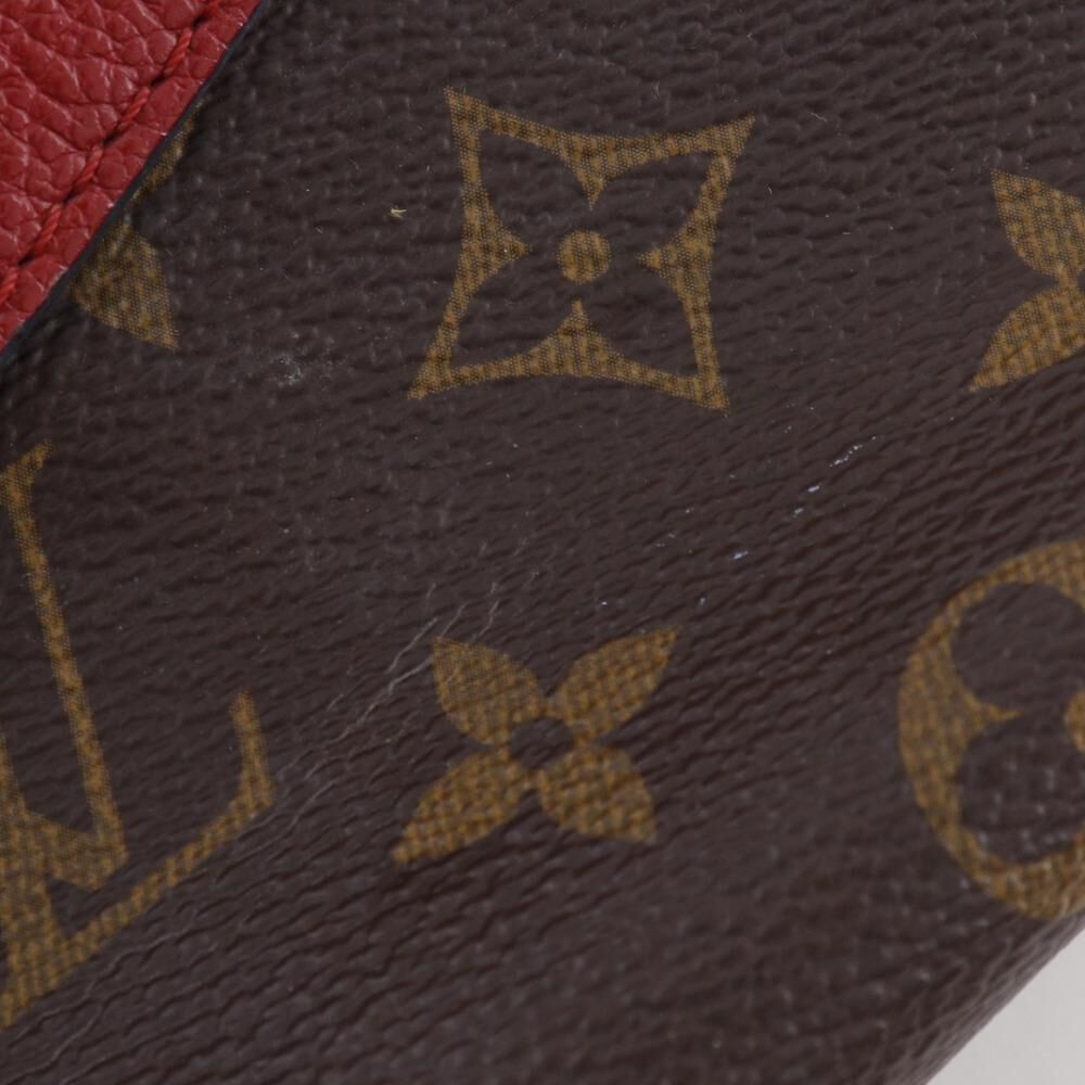 Louis Vuitton Shoulder Bags