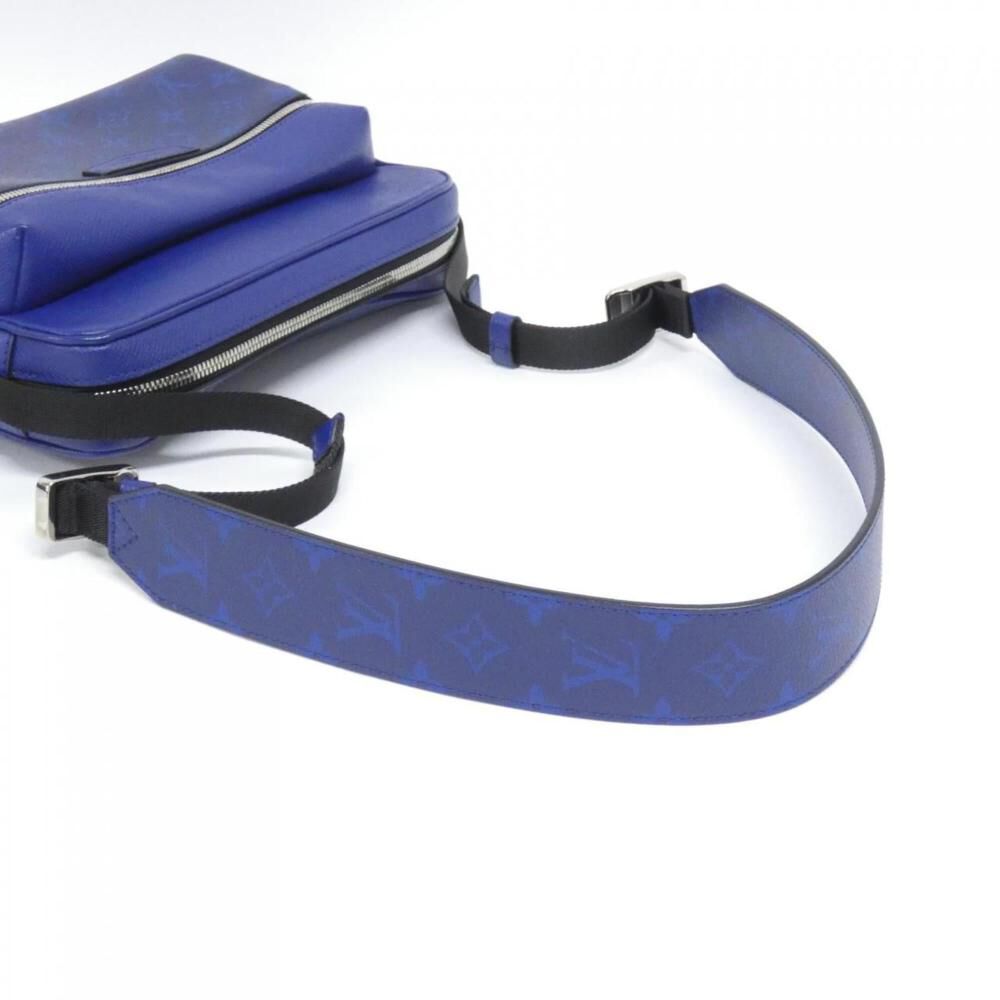 Louis Vuitton Shoulder Bags