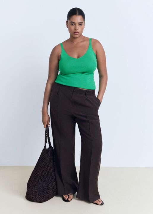 V-neck knitted top