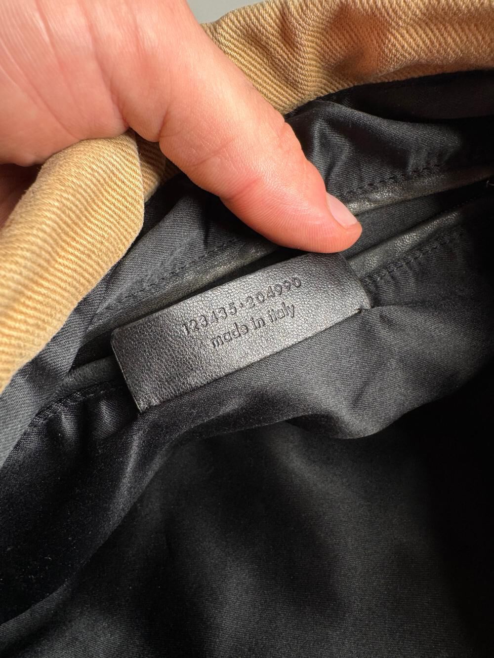 Yves Saint Laurent Handbag