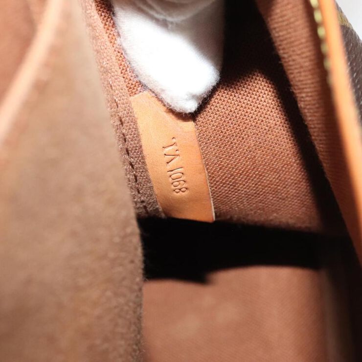 Louis Vuitton Saumur