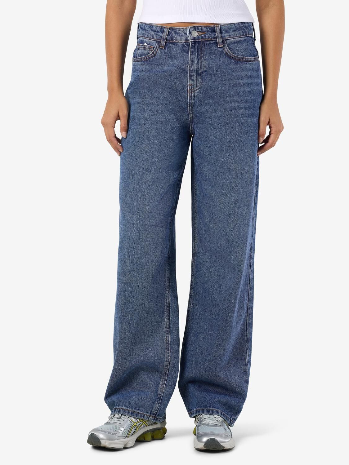 NMALEXA MW LOOSE JEANS FO055MB NOOS