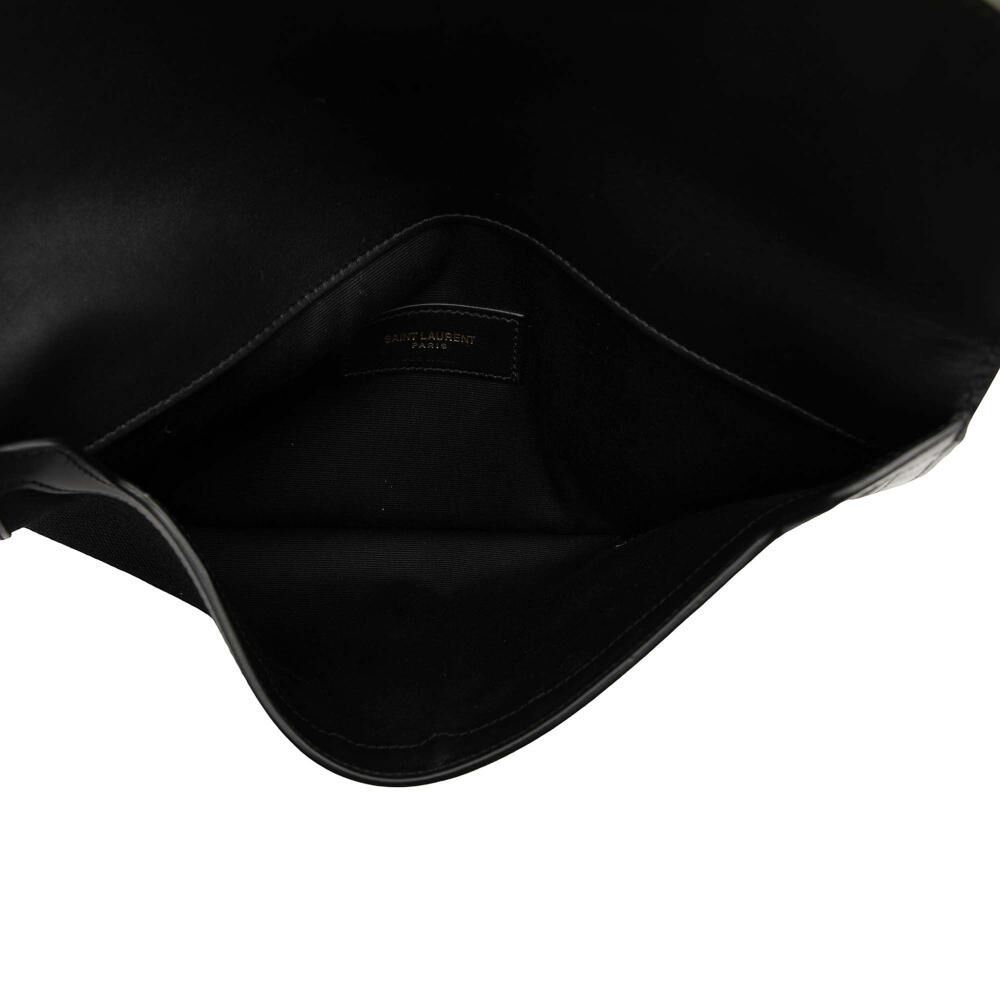 Yves Saint Laurent Pouch
