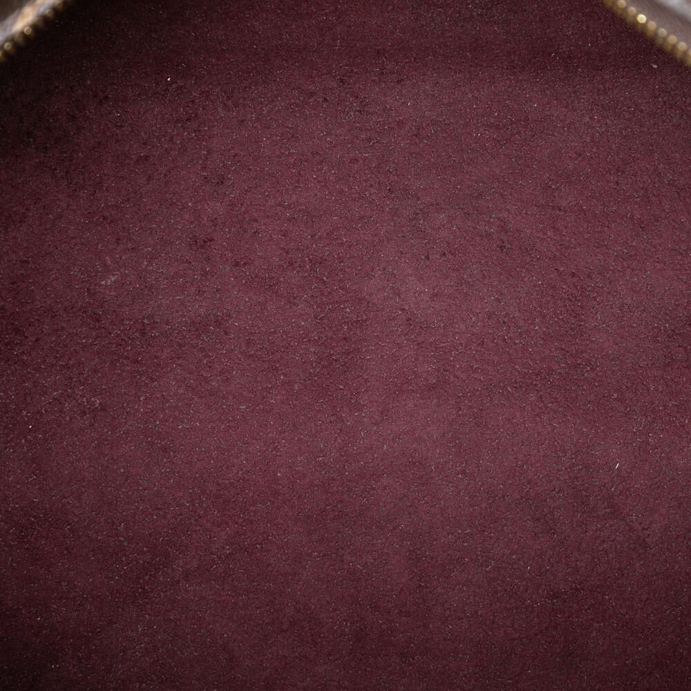 Louis Vuitton Marais