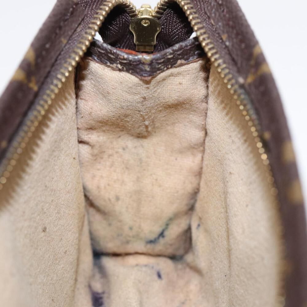 Louis Vuitton Poche Toilette