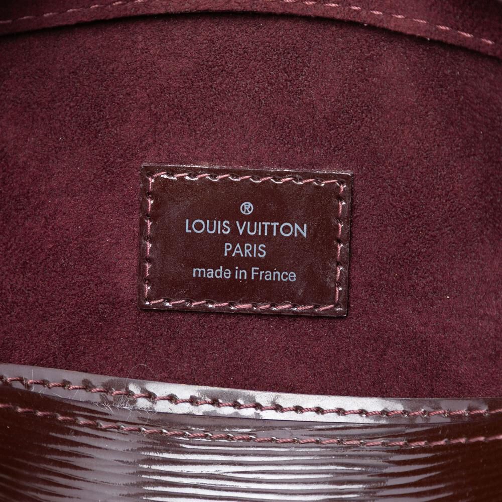 Louis Vuitton Pont Neuf