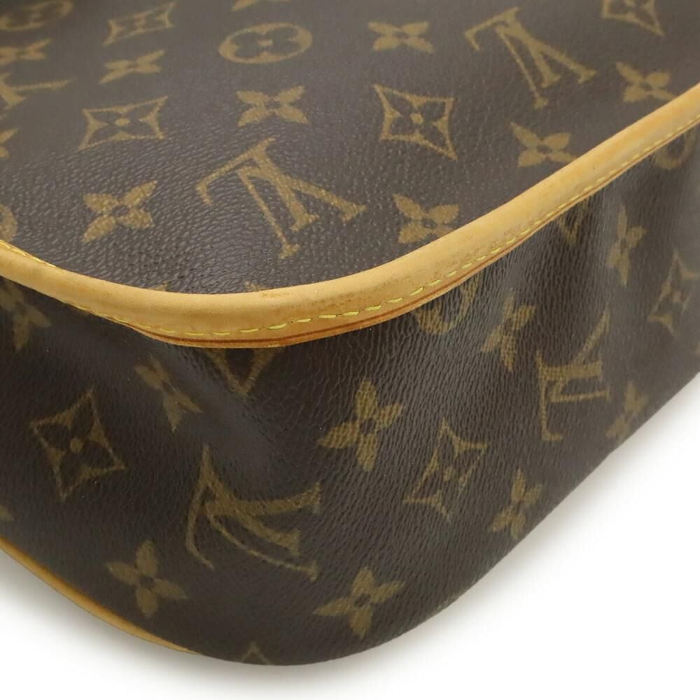 Louis Vuitton Shoulder Bags