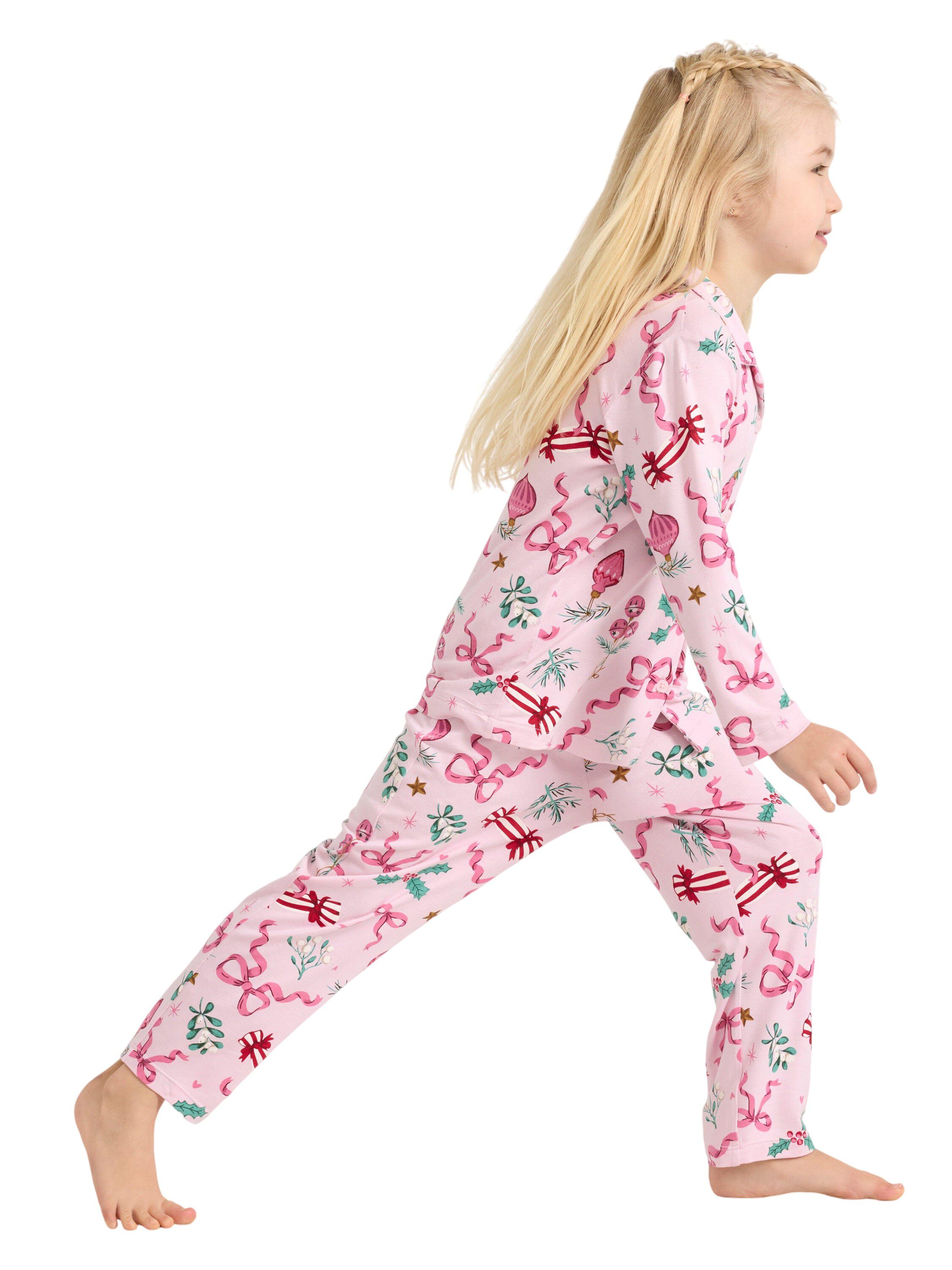 Soft pyjama set with a shirt and ma