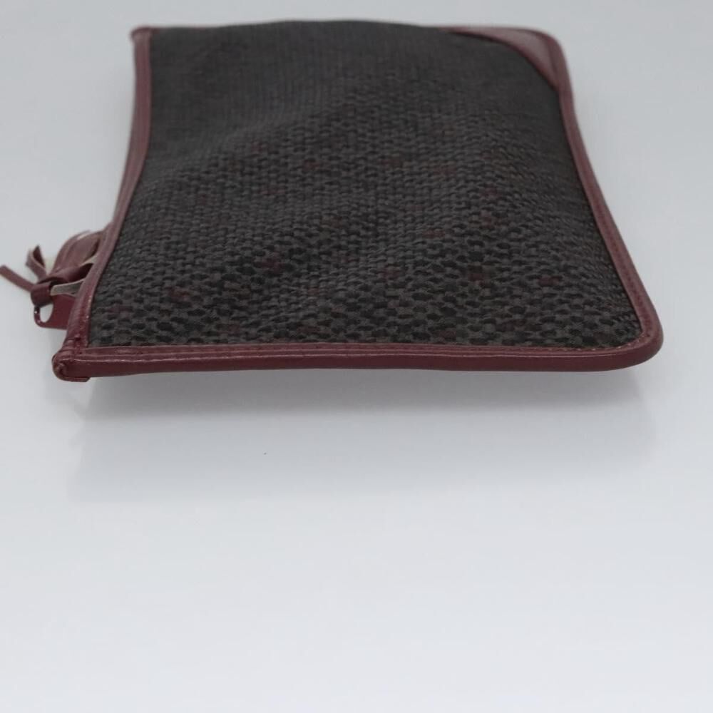 Yves Saint Laurent Pouch