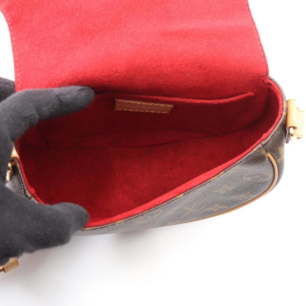 Louis Vuitton Shoulder Bags