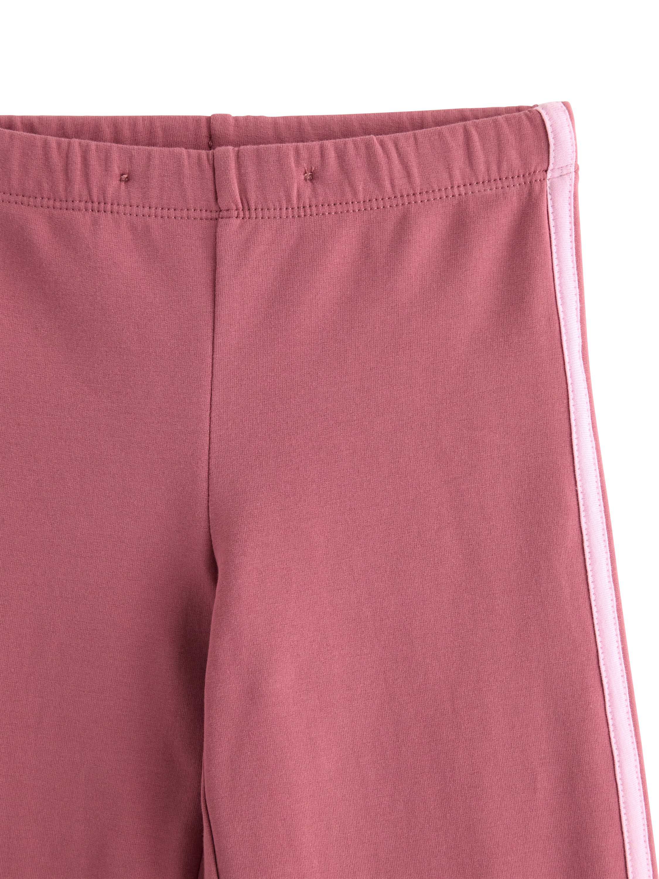 Cosy joggers with stripes along the