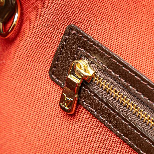 Louis Vuitton Nolita